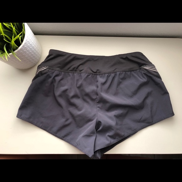 Reebok Grey Running Shorts in XS - Picture 5 of 6